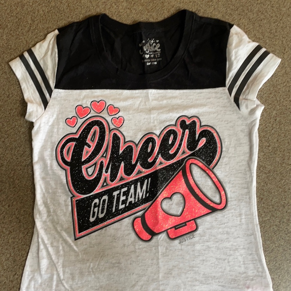 Cheerleader graphic tee